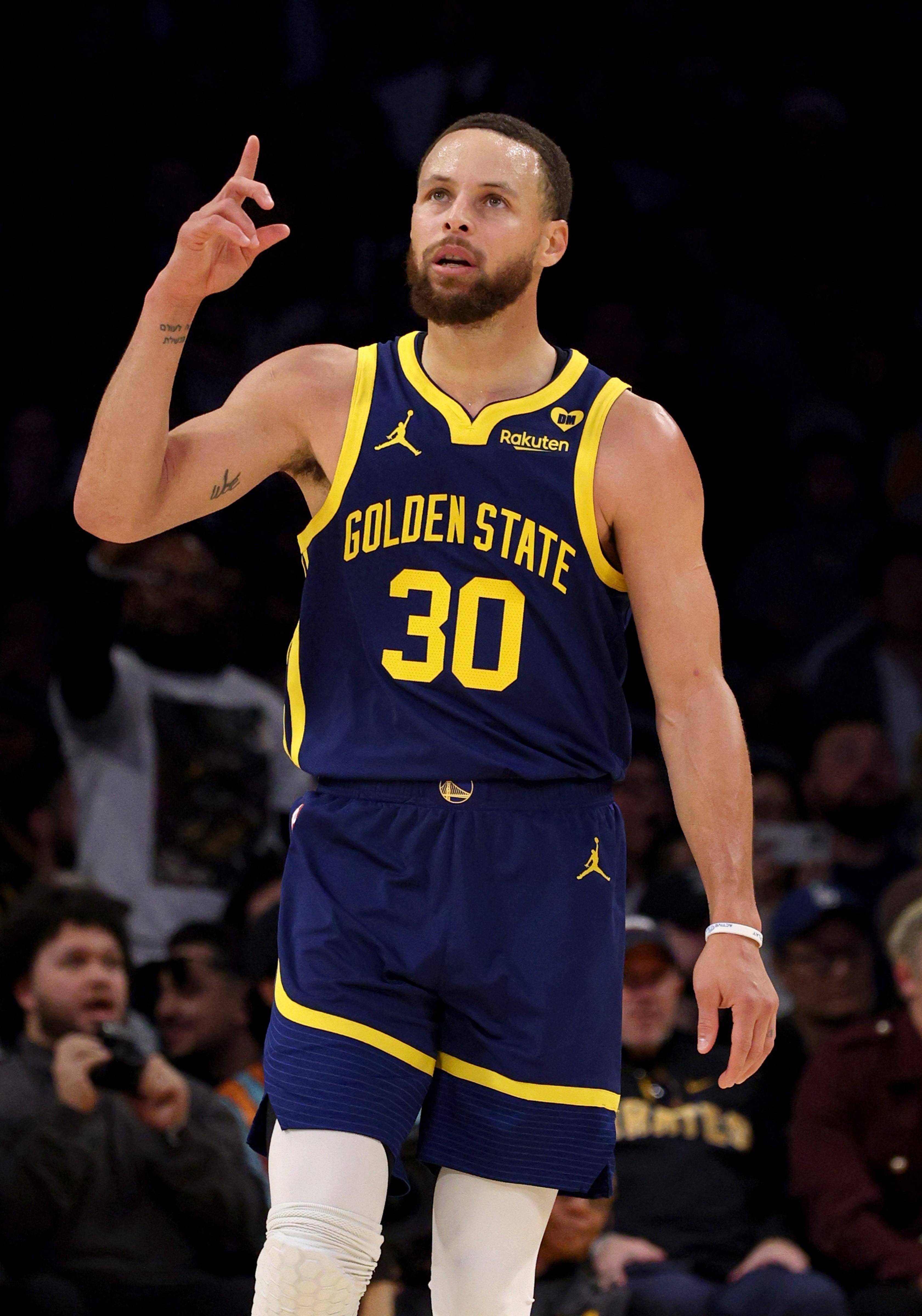 托雷斯用一 托雷斯用一